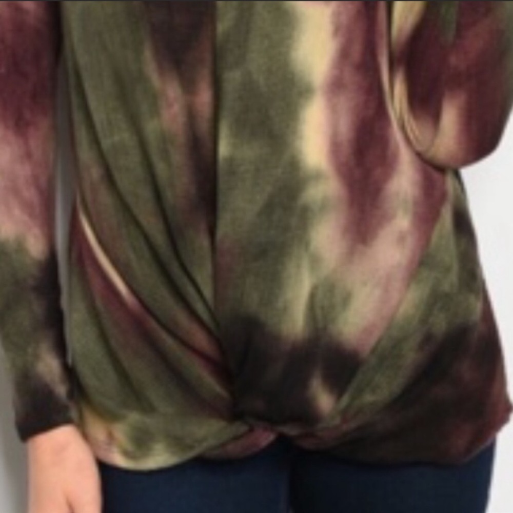 🛍️# 93 (Smal only) Tye Dye Waffle Top - Picture 3 of 5